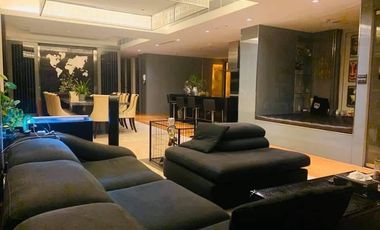For sale 3 bed condo in Yan Nawa, Bangkok