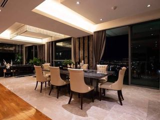 For sale 3 bed condo in Yan Nawa, Bangkok