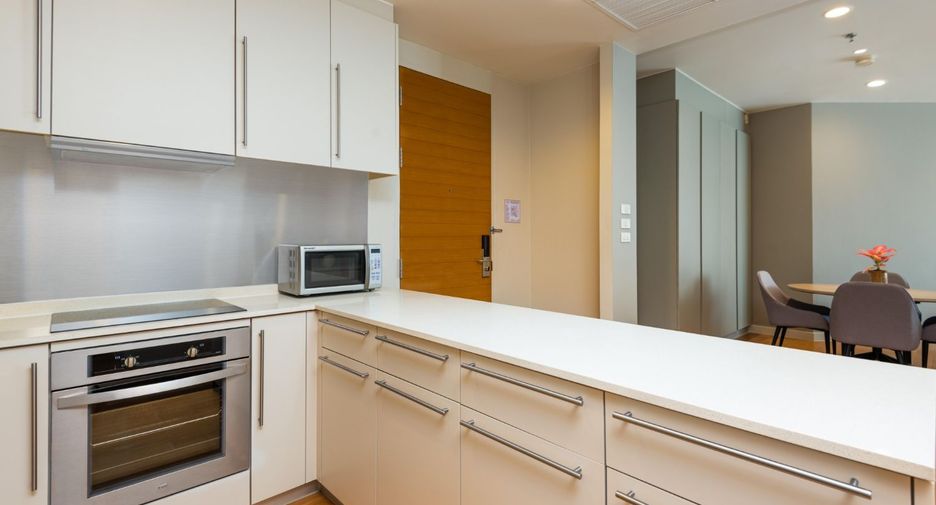 Condo en alquiler de 2 habitaciones en Bang Kho Laem, Bangkok