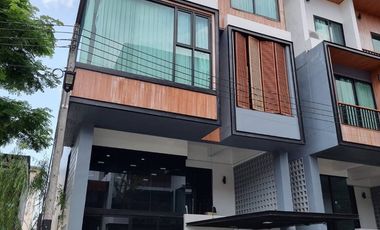 Продажа 2 спальни торговое помещение в Мае Рим, Чианг Маи