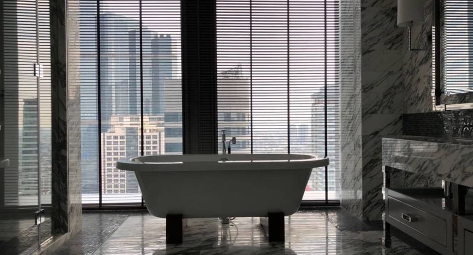 For rent 2 bedrooms condo in Sathon, Bangkok