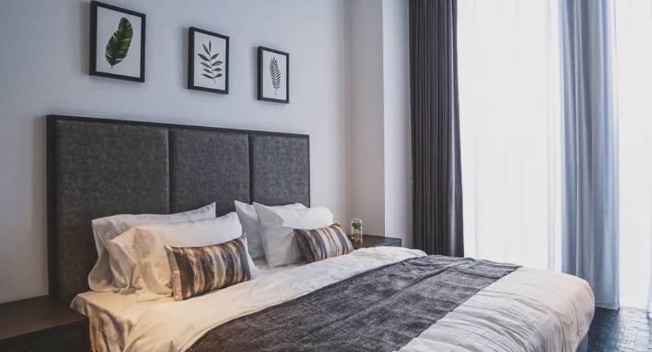 For rent 2 bedrooms condo in Sathon, Bangkok