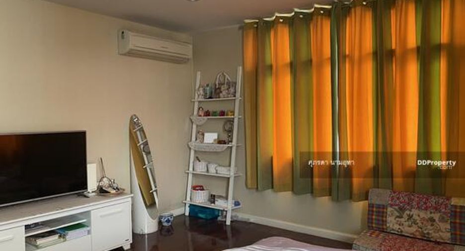 Haus zum Kauf mit 3 Zimmer in Bueng Kum, Bangkok