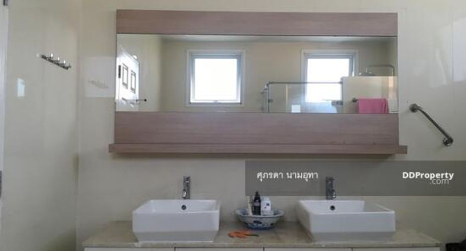 Haus zum Kauf mit 3 Zimmer in Bueng Kum, Bangkok