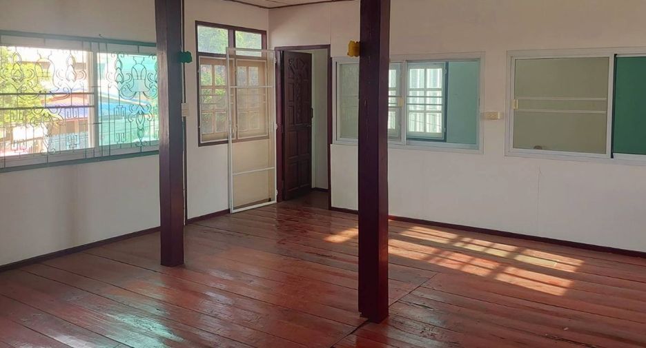 For sale 2 bedrooms house in Mueang Udon Thani, Udon Thani
