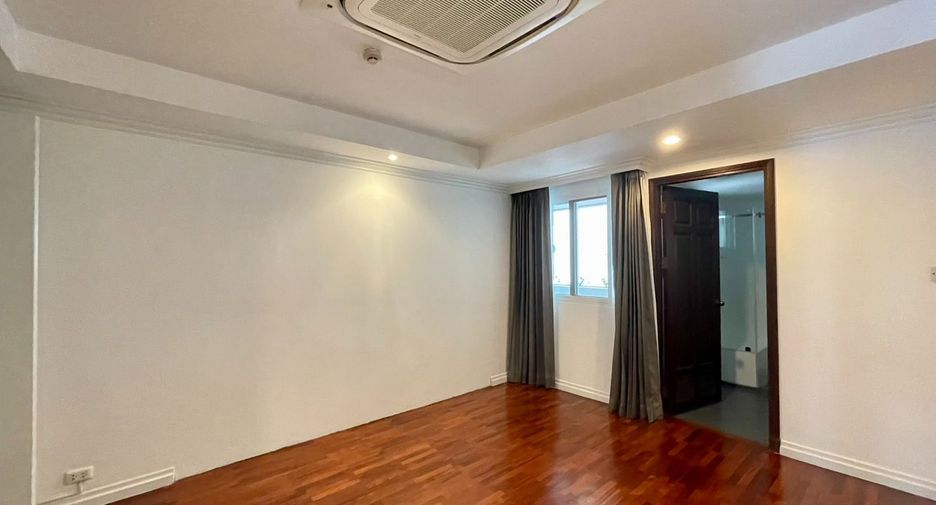 À louer 3 chambres appartement à Watthana, Bangkok