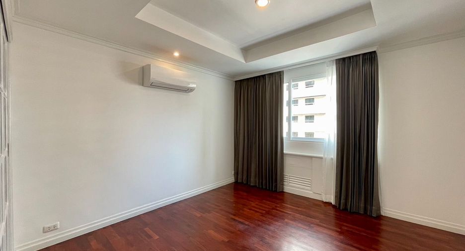 À louer 3 chambres appartement à Watthana, Bangkok