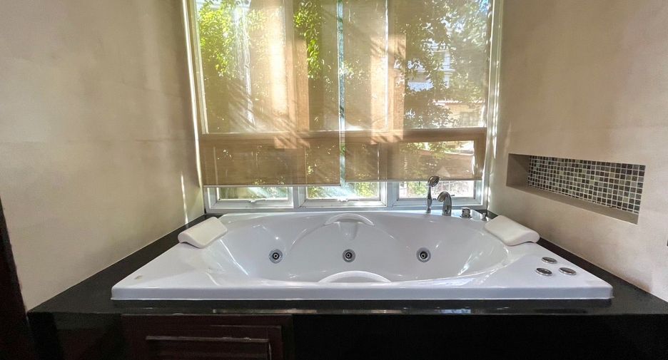 For sale 15 bedrooms condo in Mueang Phuket, Phuket