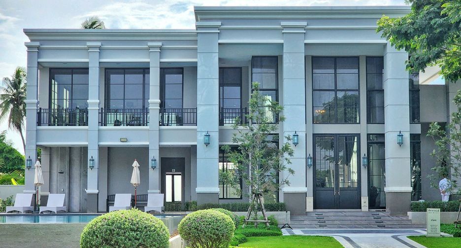 For sale 4 bedrooms house in Phasi Charoen, Bangkok