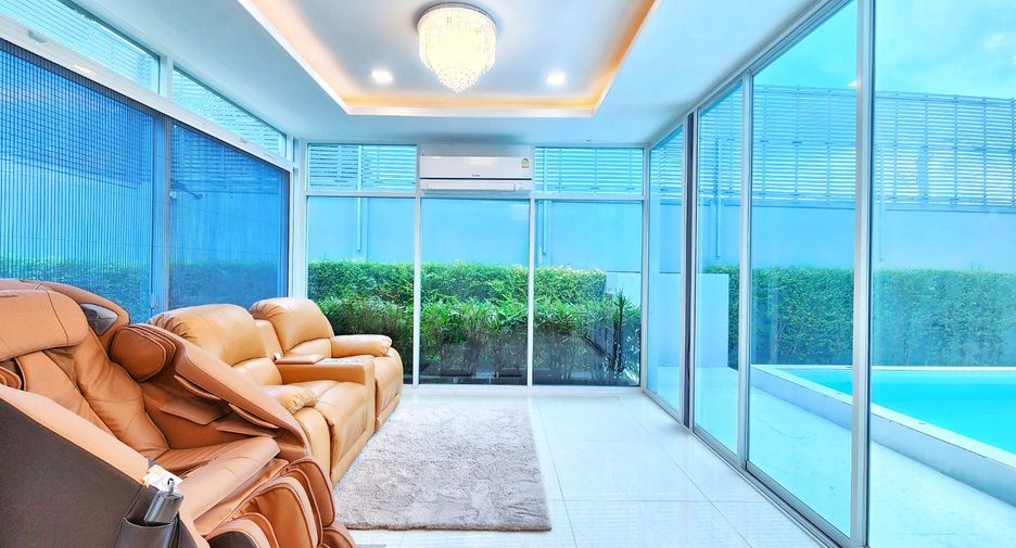 For sale 4 bedrooms house in Phasi Charoen, Bangkok