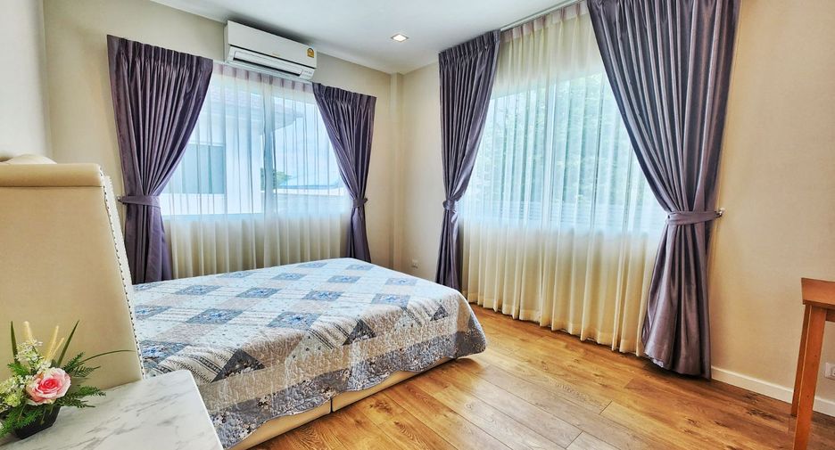 For sale 4 bedrooms house in Phasi Charoen, Bangkok