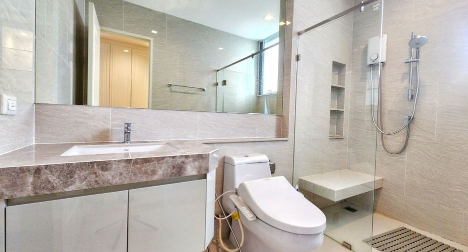 For sale 4 bedrooms house in Phasi Charoen, Bangkok