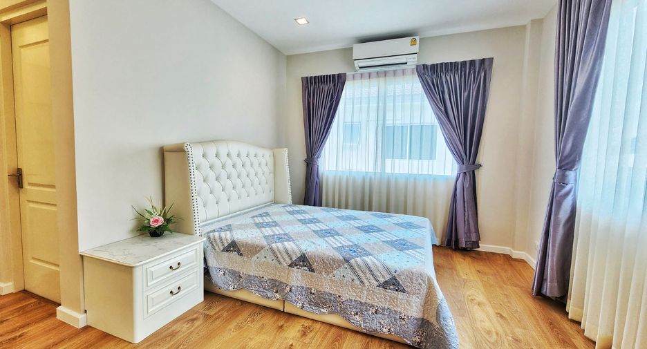 For sale 4 bedrooms house in Phasi Charoen, Bangkok