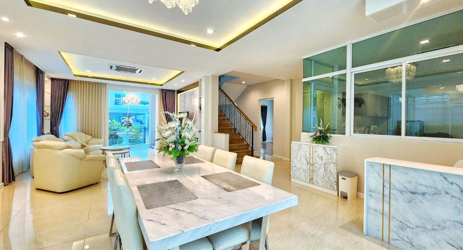 For sale 4 bedrooms house in Phasi Charoen, Bangkok