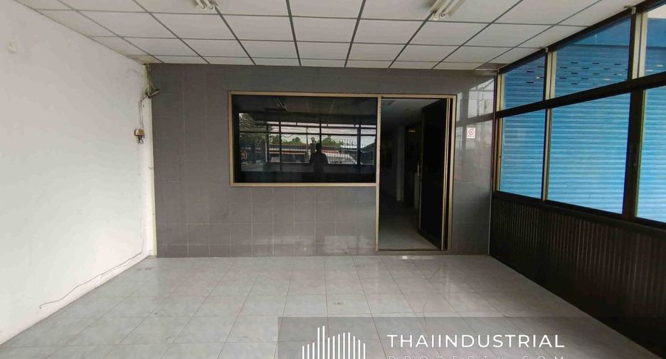 For rent warehouse in Ban Bueng, Chonburi
