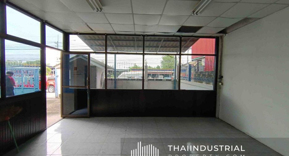 For rent warehouse in Ban Bueng, Chonburi