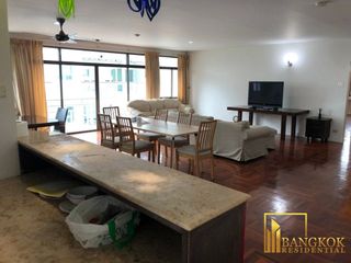 Condo en alquiler de 3 habitaciones en Sathon, Bangkok