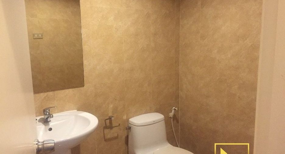 Condo en alquiler de 3 habitaciones en Sathon, Bangkok