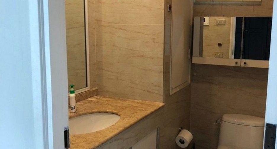 Condo en alquiler de 3 habitaciones en Sathon, Bangkok