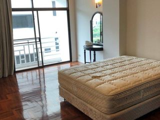 Condo en alquiler de 3 habitaciones en Sathon, Bangkok