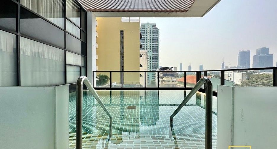 Condo en alquiler de 1 habitaciones en Khlong Toei, Bangkok