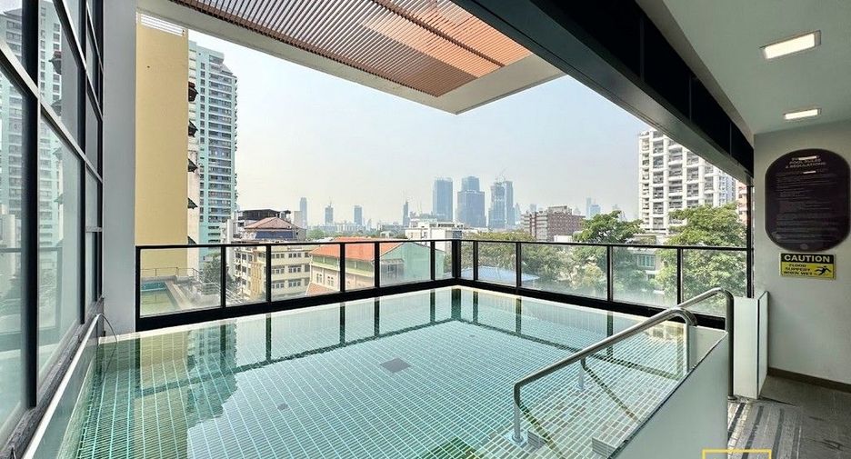 Condo en alquiler de 1 habitaciones en Khlong Toei, Bangkok