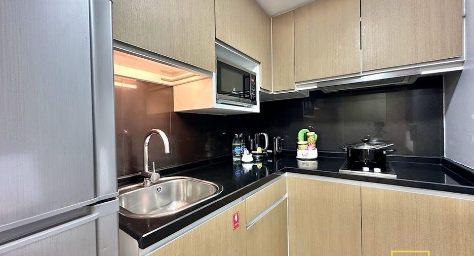 Condo en alquiler de 1 habitaciones en Khlong Toei, Bangkok