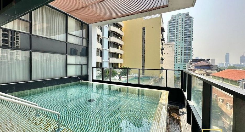 Condo en alquiler de 1 habitaciones en Khlong Toei, Bangkok