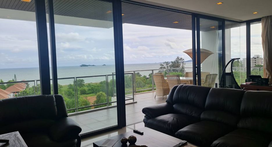 出售 3 卧室 公寓式住宅 在 Klaeng, Rayong