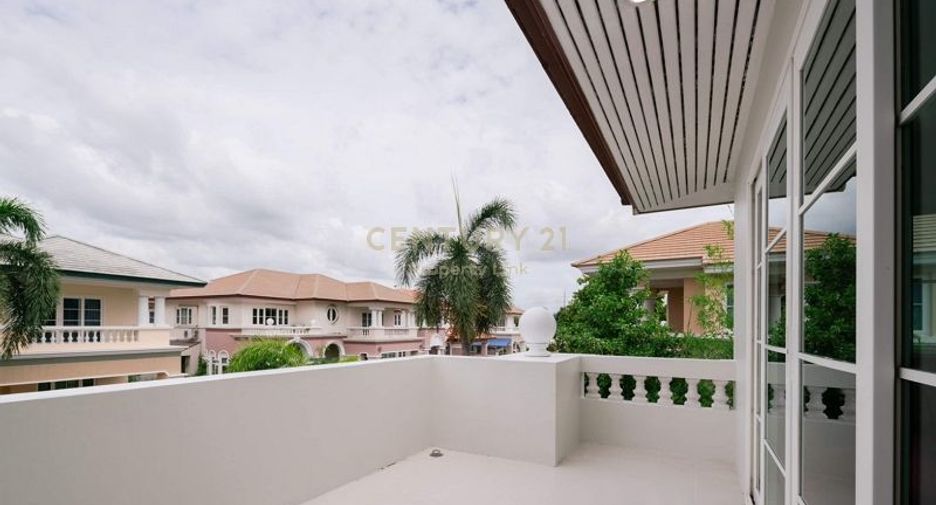 For sale 4 bedrooms house in Thawi Watthana, Bangkok