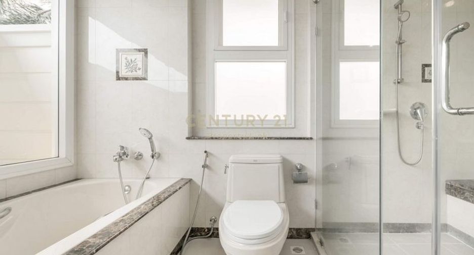 For sale 4 bedrooms house in Thawi Watthana, Bangkok