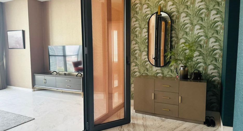 For rent and for sale 2 bedrooms condo in Watthana, Bangkok