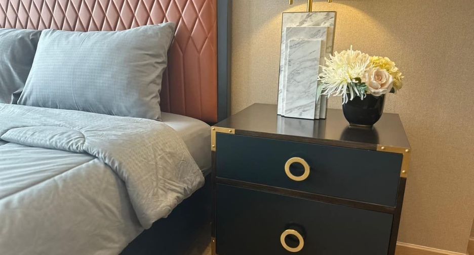 For rent and for sale 2 bedrooms condo in Watthana, Bangkok