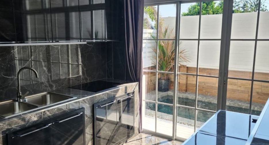 Villa zum Kauf mit 3 Zimmer in Bang Lamung, Chonburi