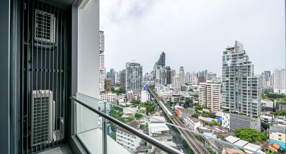 For sale 1 bed apartment in Khlong Toei, Bangkok