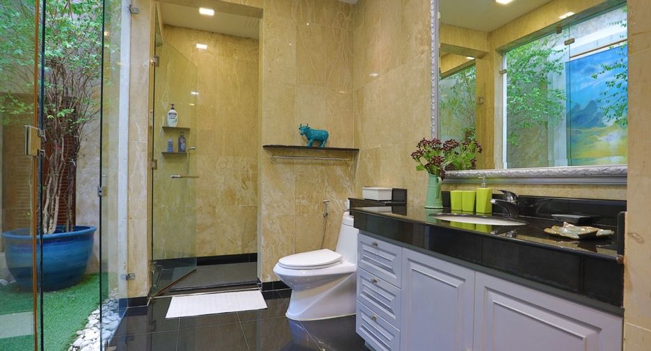 For rent 3 bedrooms house in Sattahip, Chonburi