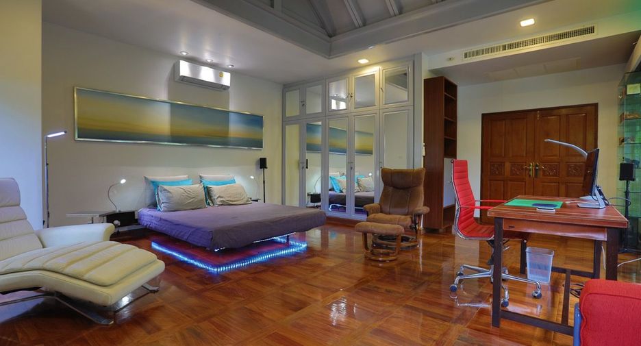 For rent 3 bedrooms house in Sattahip, Chonburi