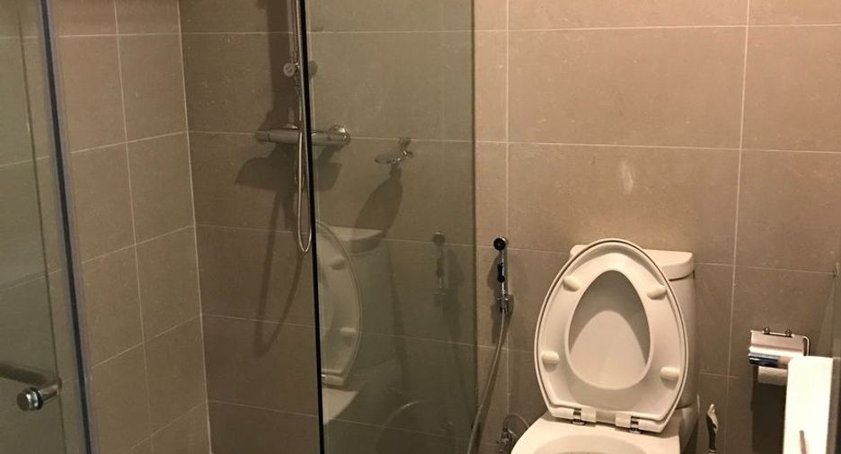 For rent 2 bedrooms condo in Pathum Wan, Bangkok