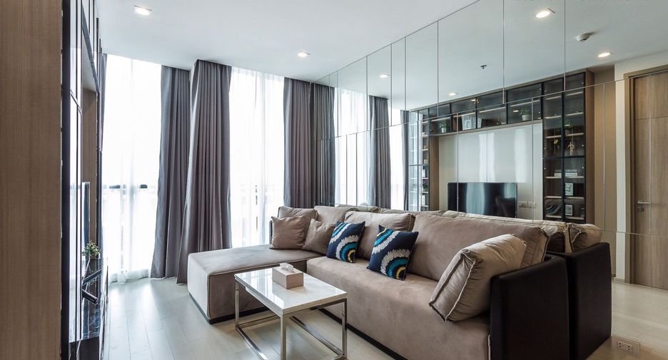 For rent 2 bedrooms condo in Pathum Wan, Bangkok