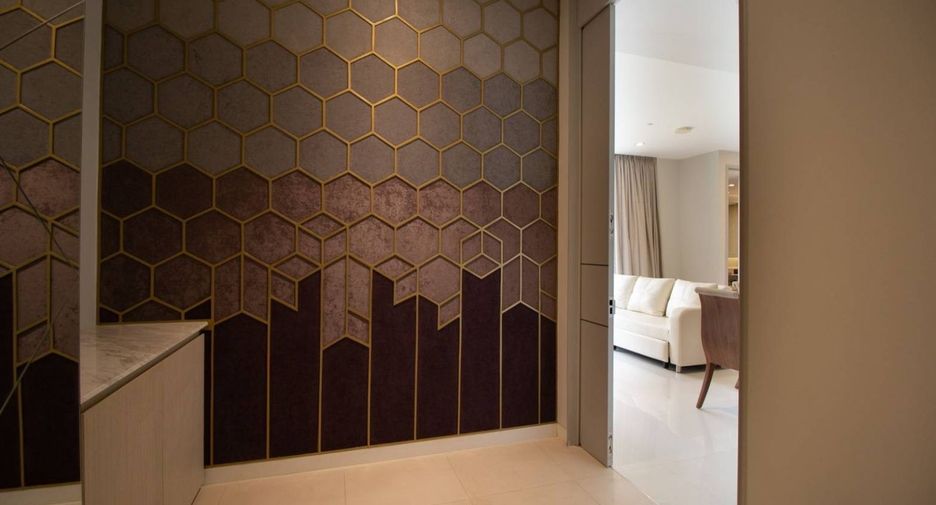 For rent 2 bedrooms condo in Khlong Toei, Bangkok