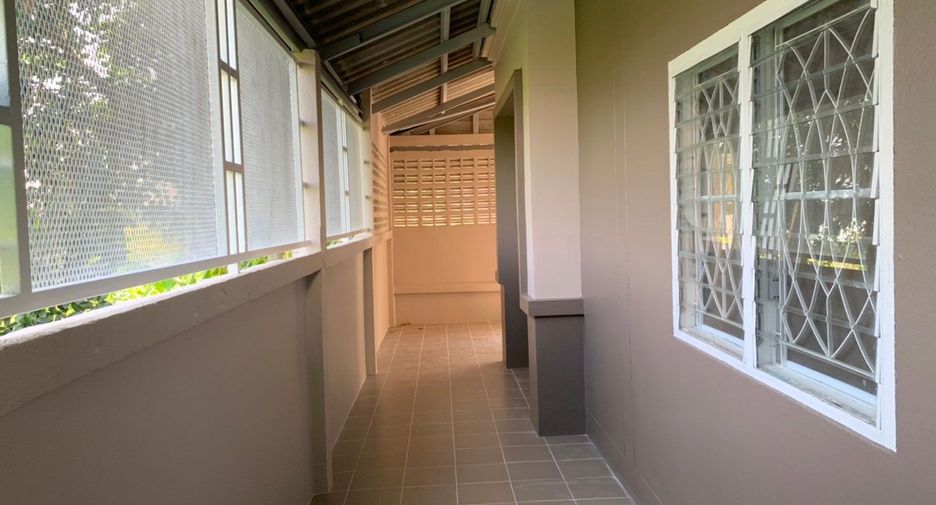 À vendre 3 chambres maison de ville à Thanyaburi, Pathum Thani