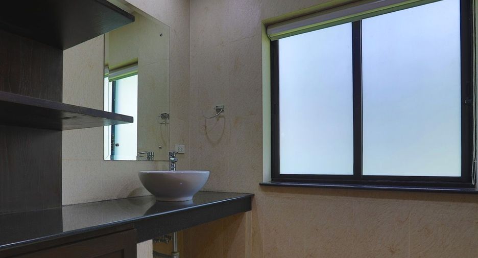 For sale 3 bed house in Bang Lamung, Chonburi