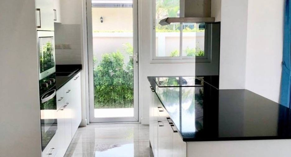 For sale 3 bedrooms villa in Hua Hin, Prachuap Khiri Khan