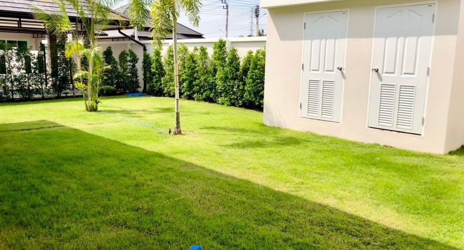 For sale 3 bedrooms villa in Hua Hin, Prachuap Khiri Khan
