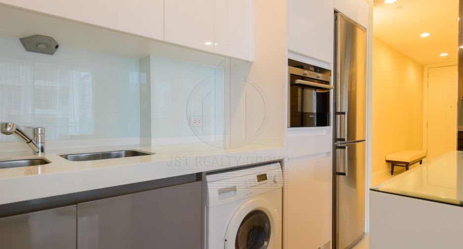 À vendre 2 chambres condo à Pathum Wan, Bangkok