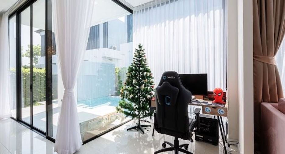 For sale 4 bedrooms house in Prawet, Bangkok