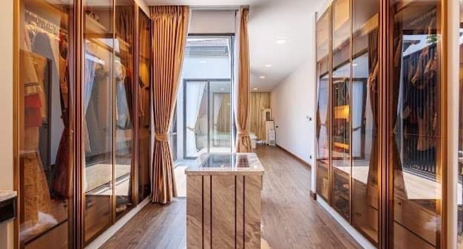 For sale 4 bedrooms house in Prawet, Bangkok