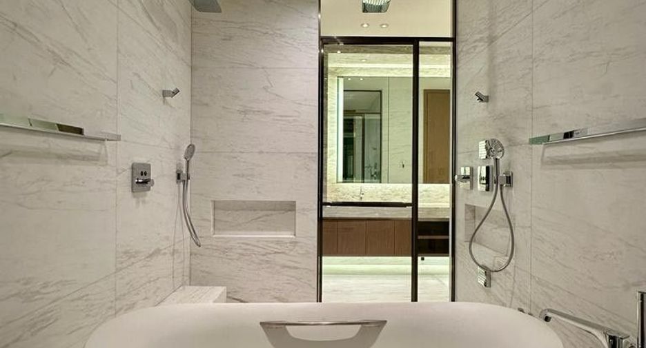 Wohnung zur Miete und zum Kauf mit 2 Zimmer in Pathum Wan, Bangkok