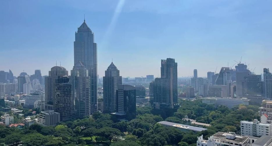 Wohnung zur Miete und zum Kauf mit 2 Zimmer in Pathum Wan, Bangkok