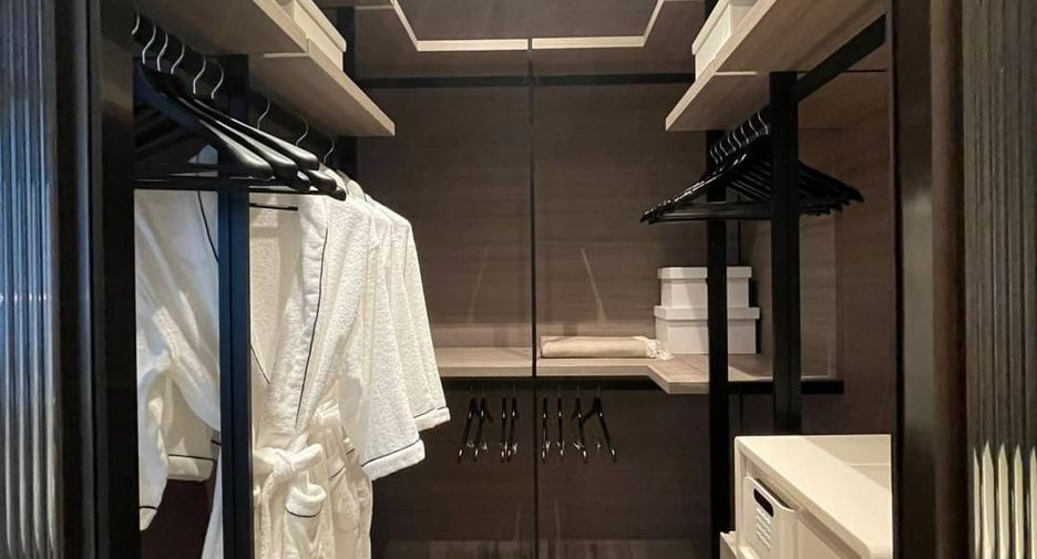 Wohnung zur Miete und zum Kauf mit 2 Zimmer in Pathum Wan, Bangkok